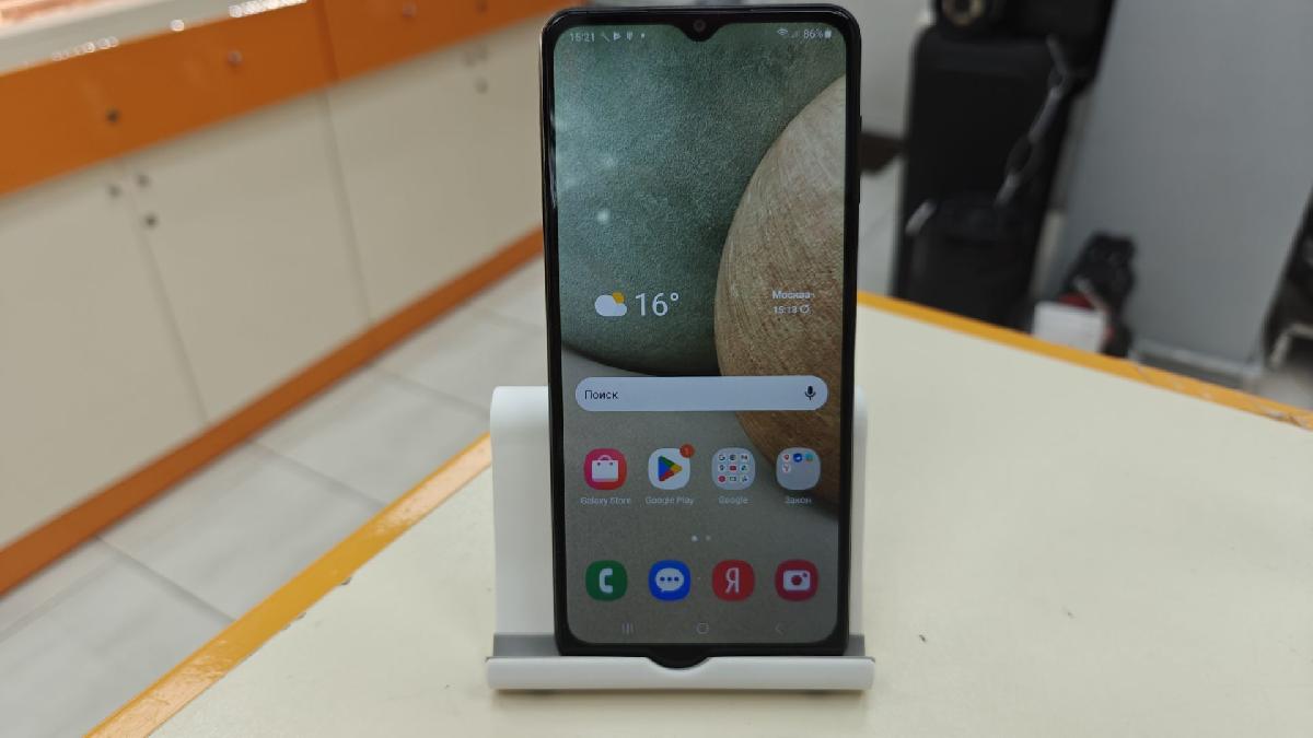 Смартфон Samsung Galaxy A12 3/32