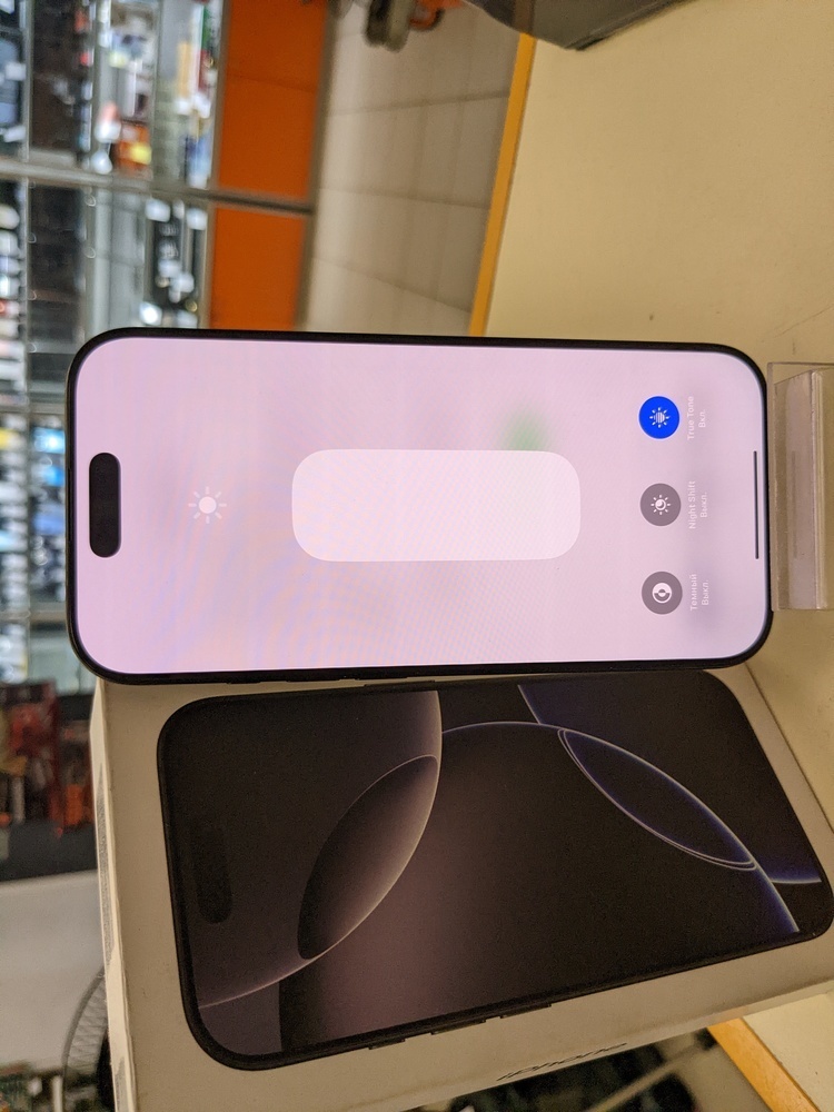 Смартфон Apple Iphone 16 Pro 256Gb