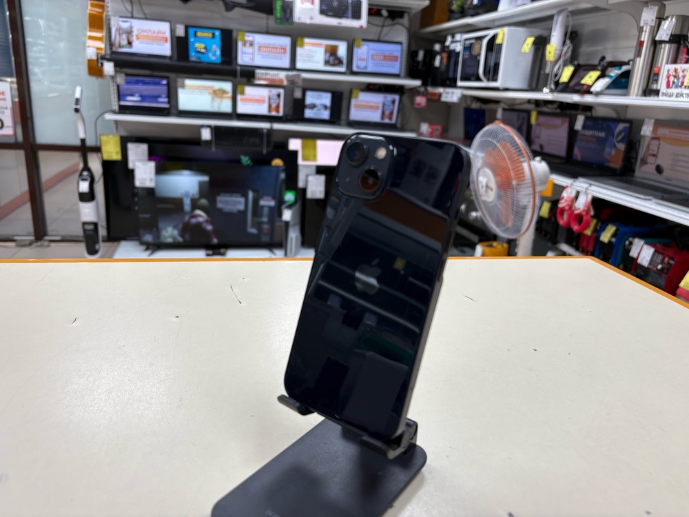 Смартфон Apple iPhone 13 128Gb