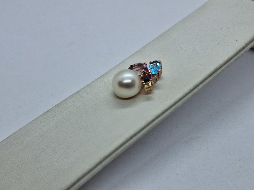 ПОДВЕСКА С КАМНЯМИ (Au 585)