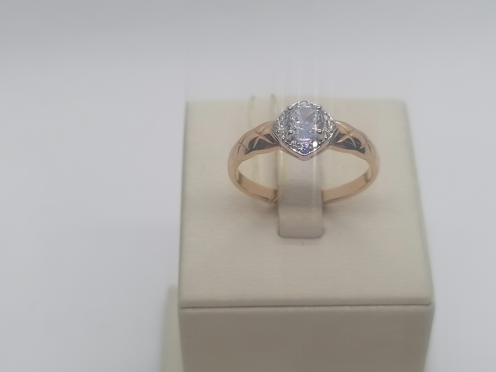 019360 КОЛЬЦО С КАМНЯМИ (Au 585)