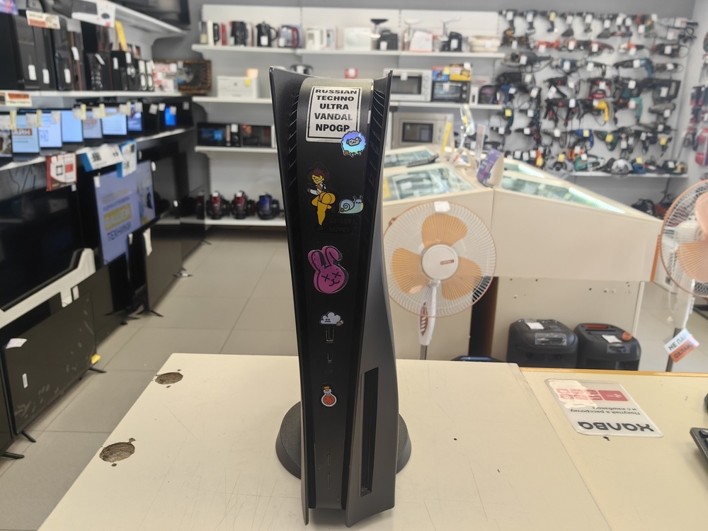 Игровая приставка PlayStation 5 825Gb (С дисководом)