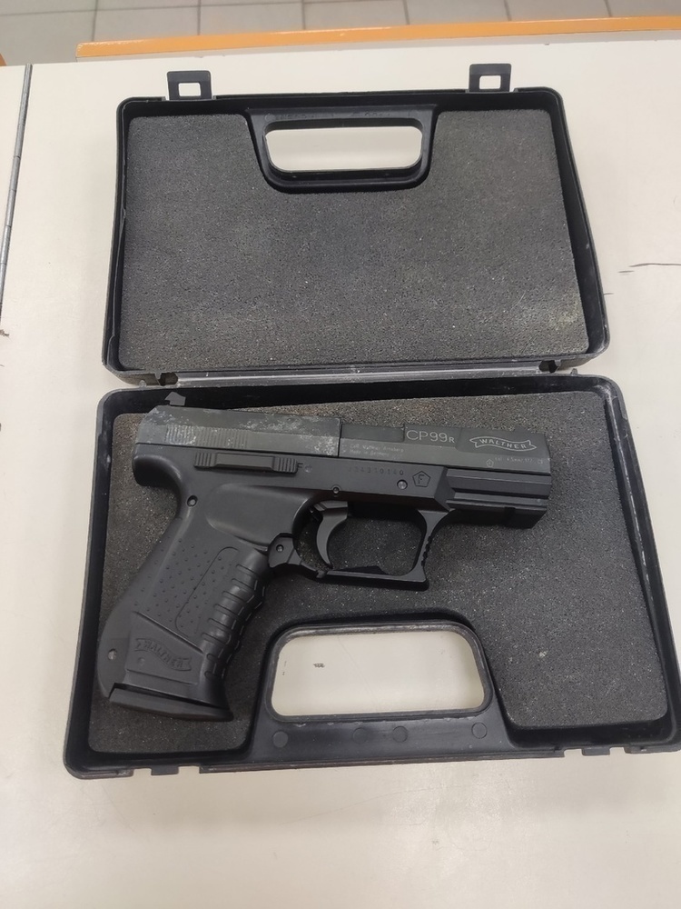 Пневматика Пистолет Walther cr99