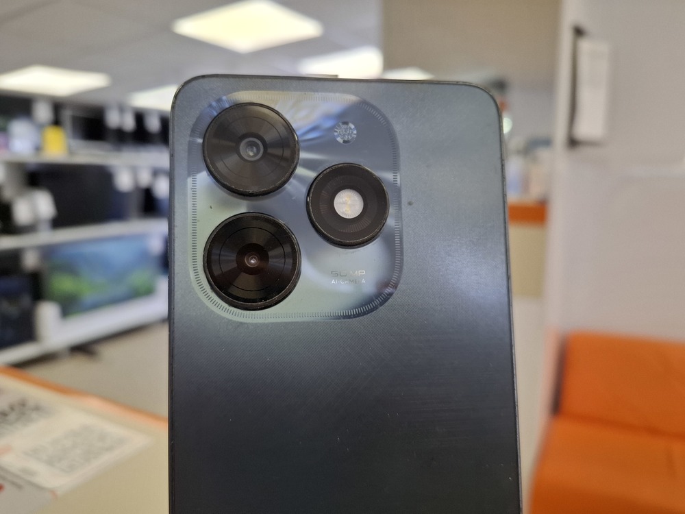 Смартфон Tecno Spark 20C 4/256