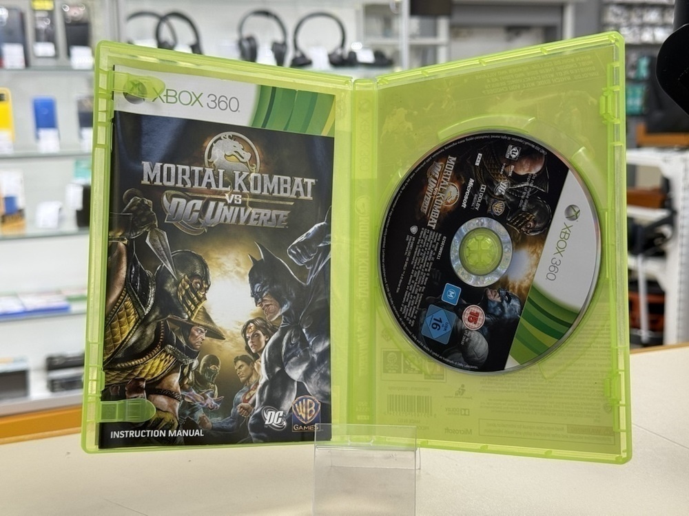 Игра XBOX Mortal Kombat  vs dc Universe