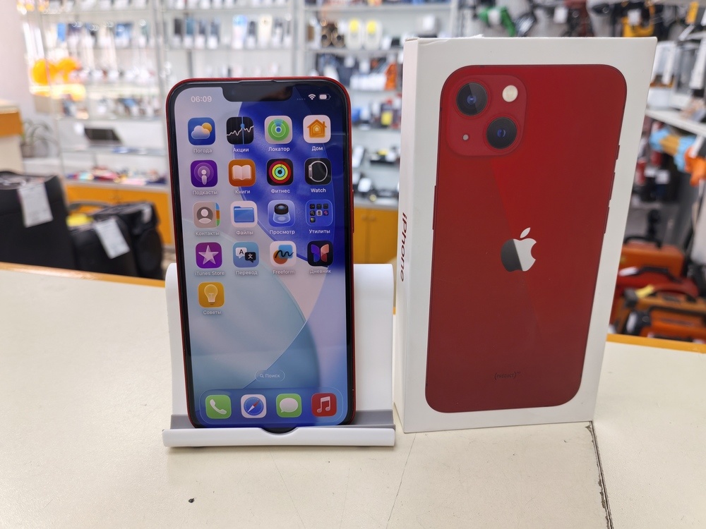 Смартфон Apple iPhone 13 128Gb