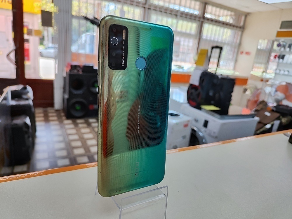 Смартфон Tecno Camon 15 4/64