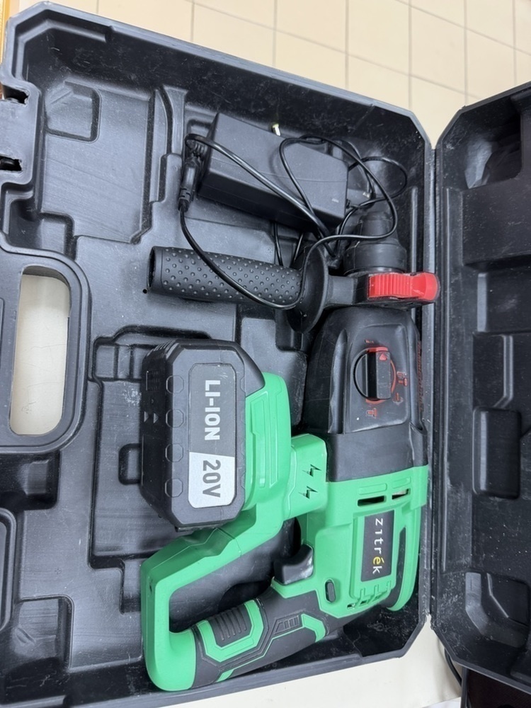 Перфоратор Zitrek Destroyer Pro 20B