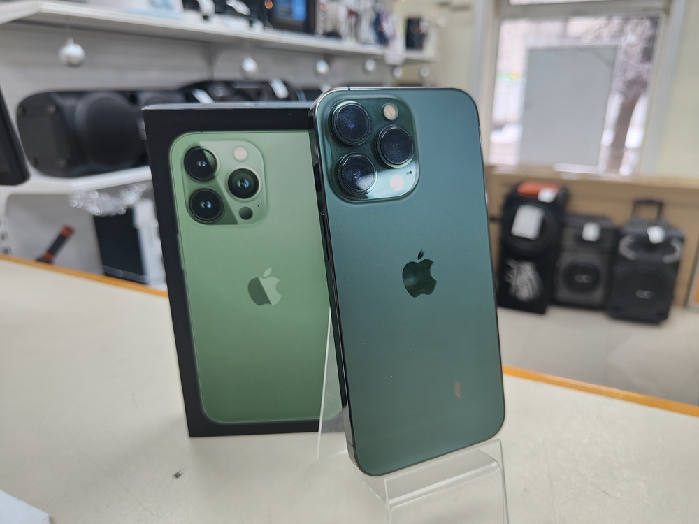 Смартфон Apple iPhone 13 Pro 256Gb