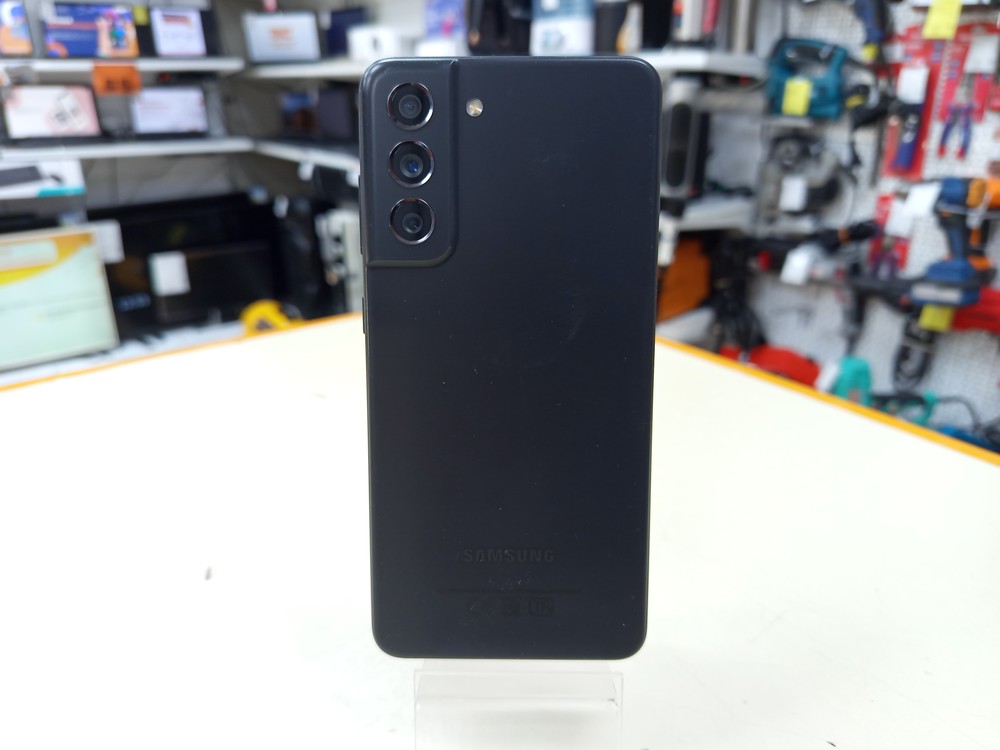 Смартфон Samsung Galaxy S21 FE 6/128
