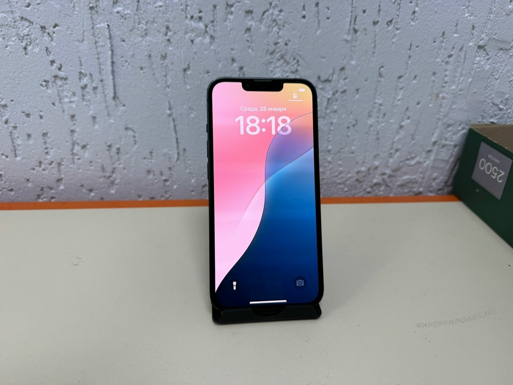 Смартфон Apple iPhone 13 128Gb