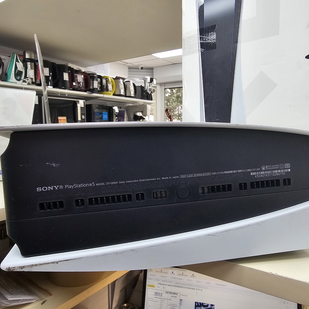 Игровая приставка PlayStation 5 825Gb (С дисководом)