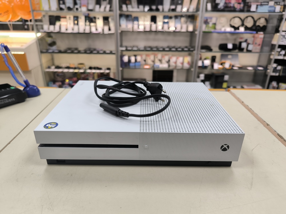 Игровая приставка Xbox One S 500Gb