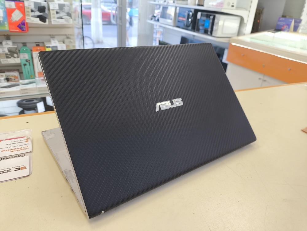 Ноутбук ASUS; Core i3-8145U, Intel UHD Graphics 620, 4 Гб, 256 Гб, Нет