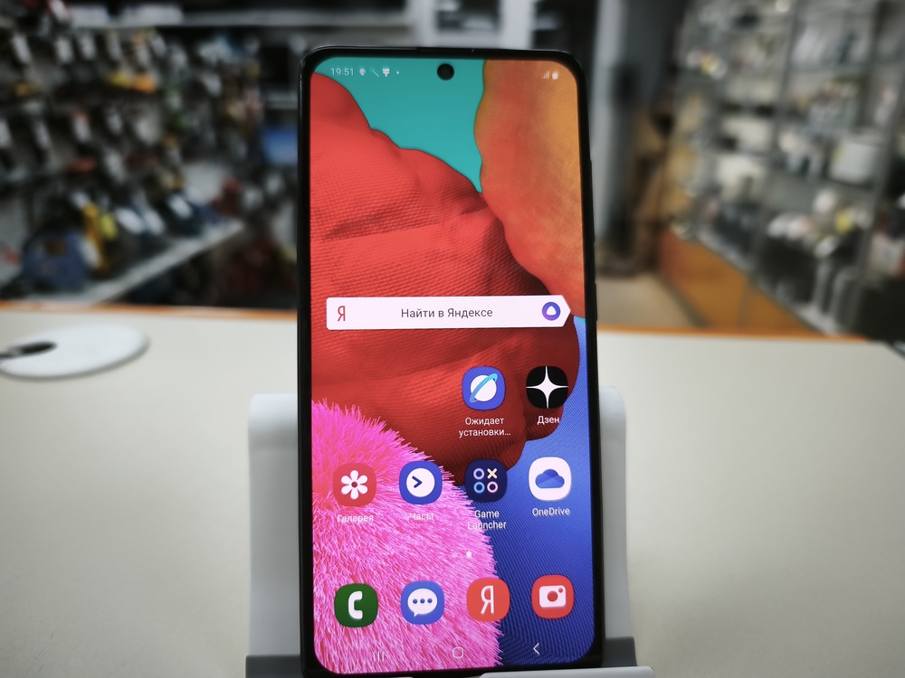 Смартфон Samsung Galaxy A51 4/64