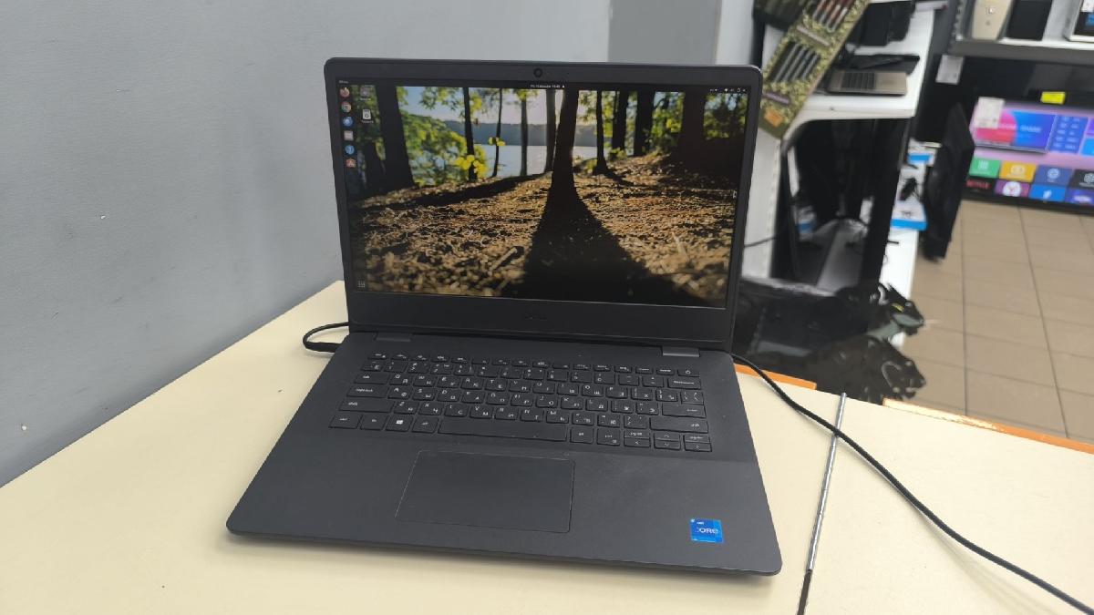 Ноутбук DELL; Core i5-1135G7, Intel iris XE Graphics, 8 Гб, 1 Tb, Нет