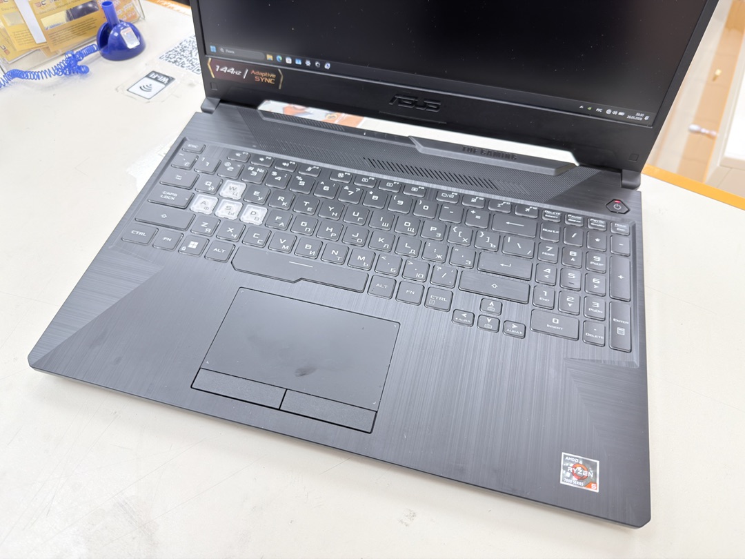 Ноутбук ASUS; Ryzen 5 7535H, GeForce RTX 3050, 16 Гб, 500 Гб, Нет