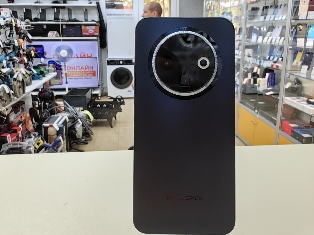 Смартфон Tecno SPARK 30C 4/128