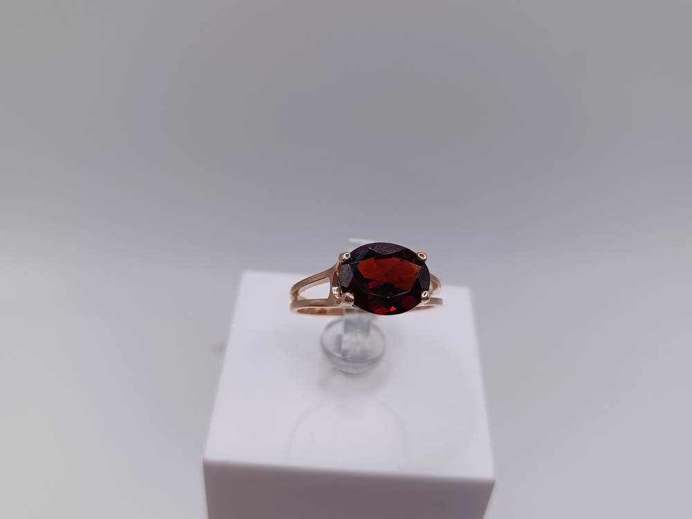 КОЛКМ585 КОЛЬЦО С КАМНЕМ (Au 585)