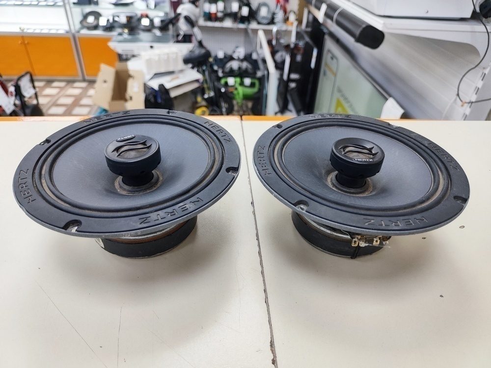 Автоакустика передняя Hertz HCX-165