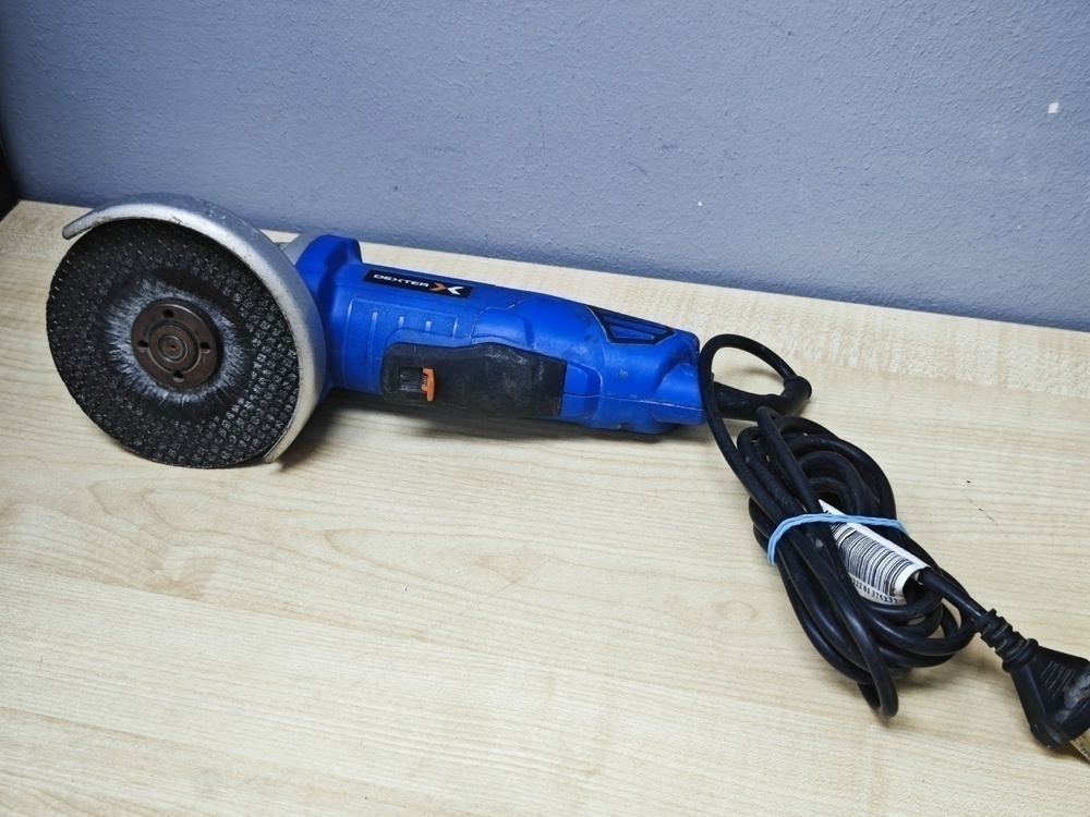 Угловая шлифмашина Dexter 800AG2-125.5