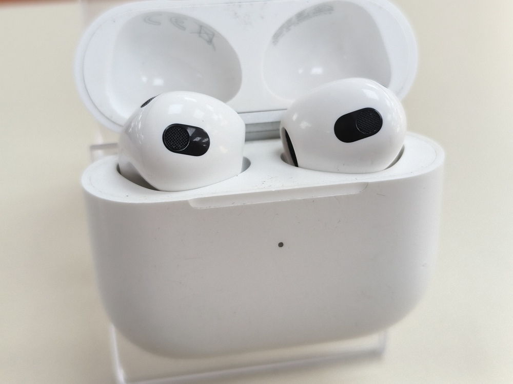 Наушники беспроводные Apple AirPods 3 Lightning