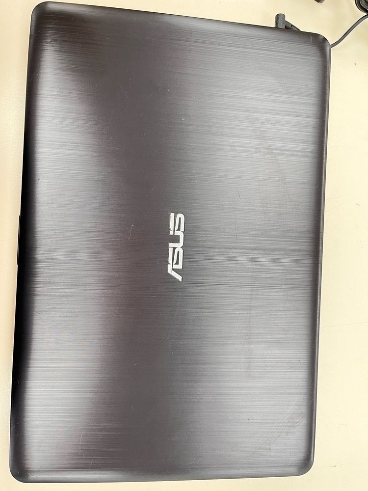 Ноутбук ASUS; Celeron N3050, HD Graphics, 2 Гб, 128 Гб, Нет