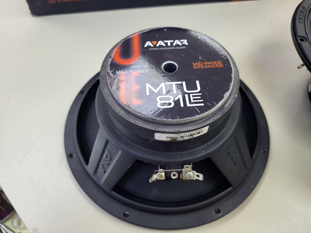 Автоакустика передняя Avatar mtu-81le; Автоакустика передняя Avatar mtu-81le;