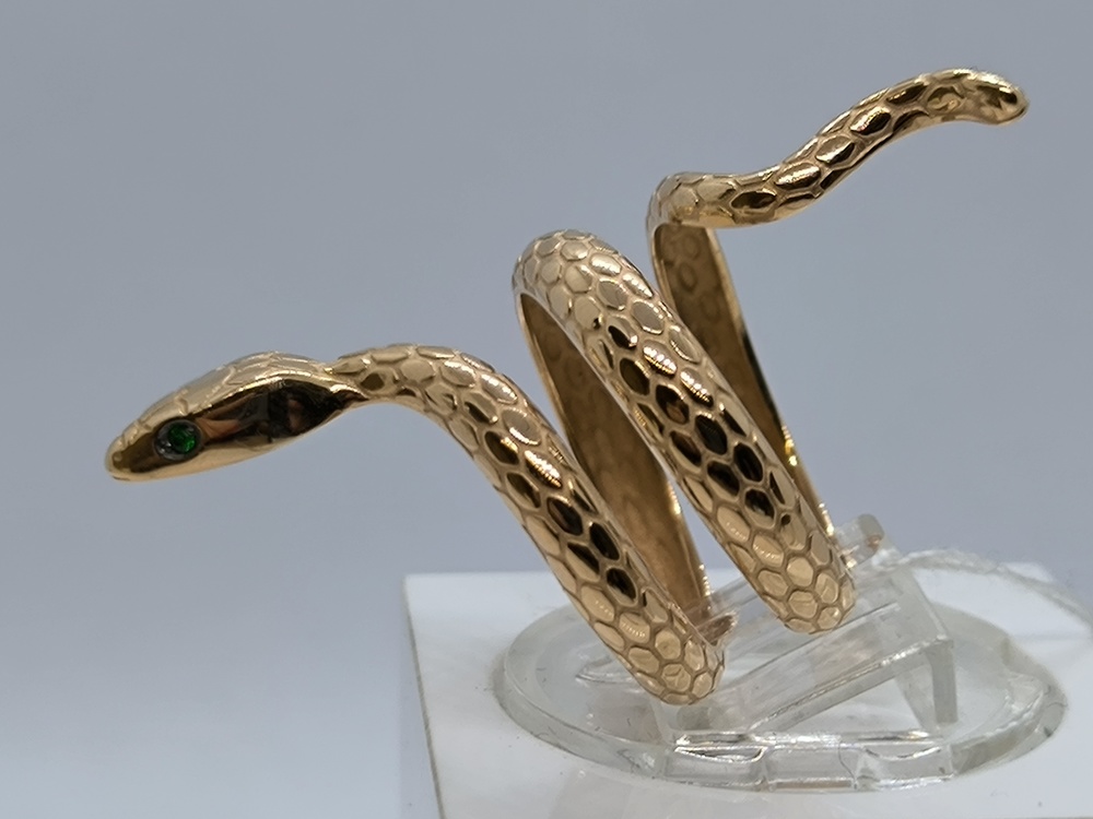 КОЛЬЦО С КАМНЯМИ (Au 585)