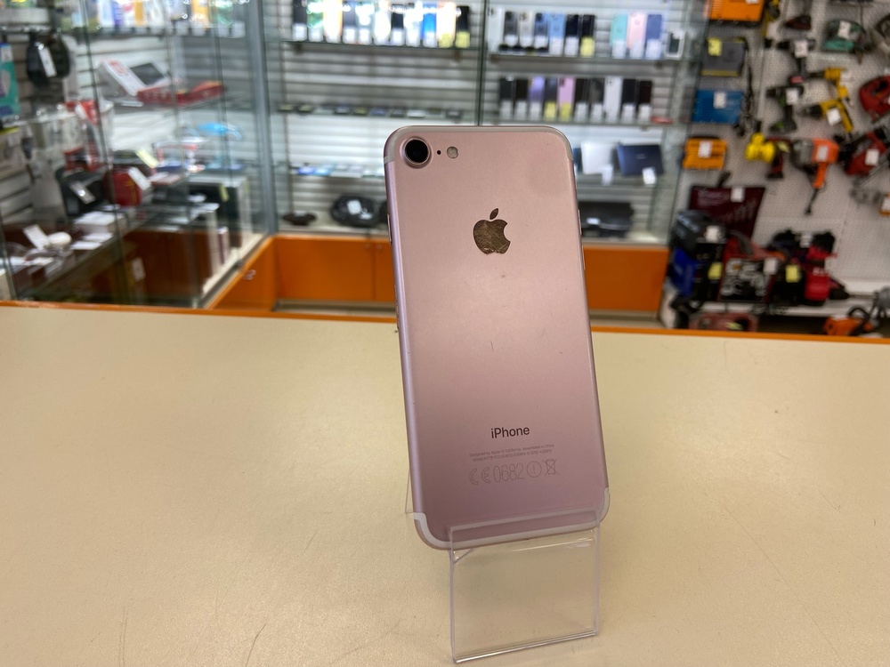 Смартфон Apple iPhone 7 128Gb