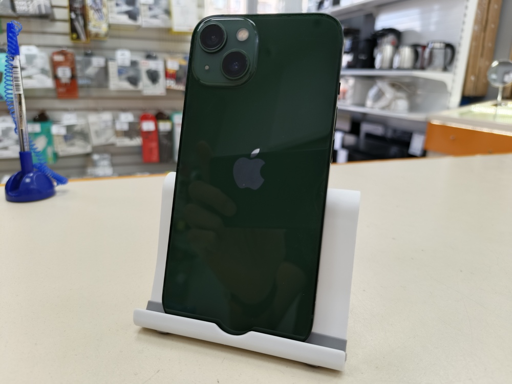 Смартфон Apple iPhone 13 128Gb