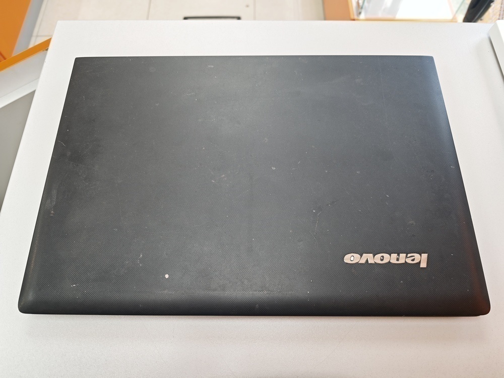 Ноутбук Lenovo; Pentium N3530, HD Graphics, 2 Гб, Нет, 320 Гб