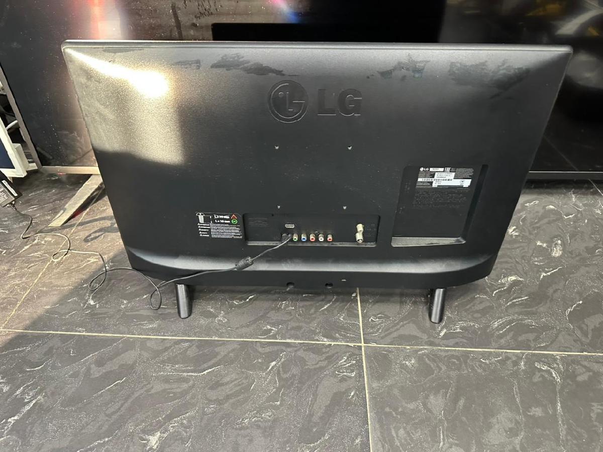 LED Телевизор LG 28LH451U;
