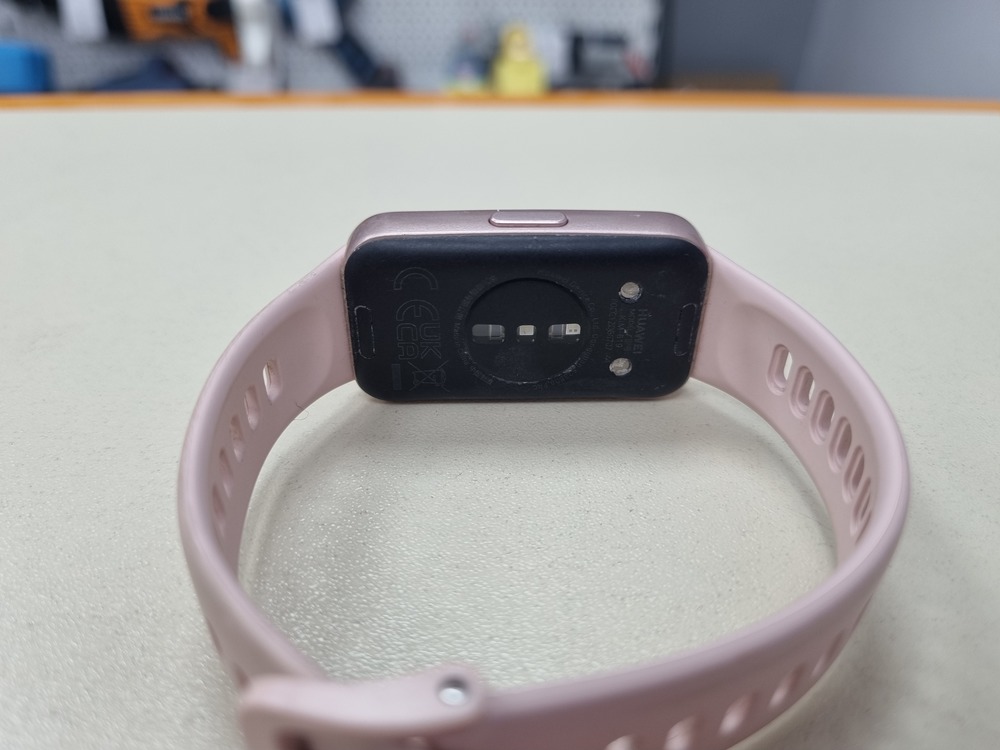 Смарт-часы Huawei Band 9