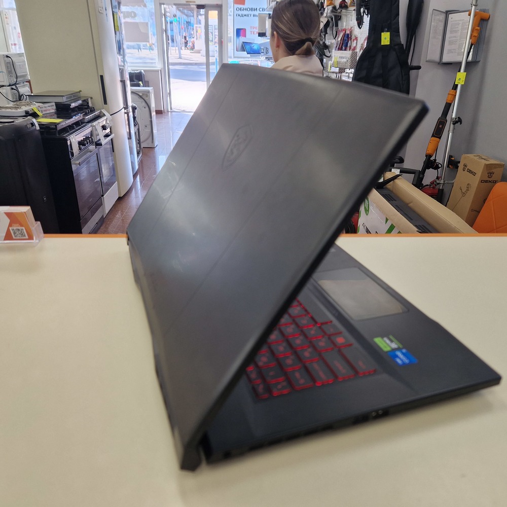 Ноутбук MSI; Core I5-12450H, GeForce RTX 3050, 8 Гб, 500 Гб, Нет