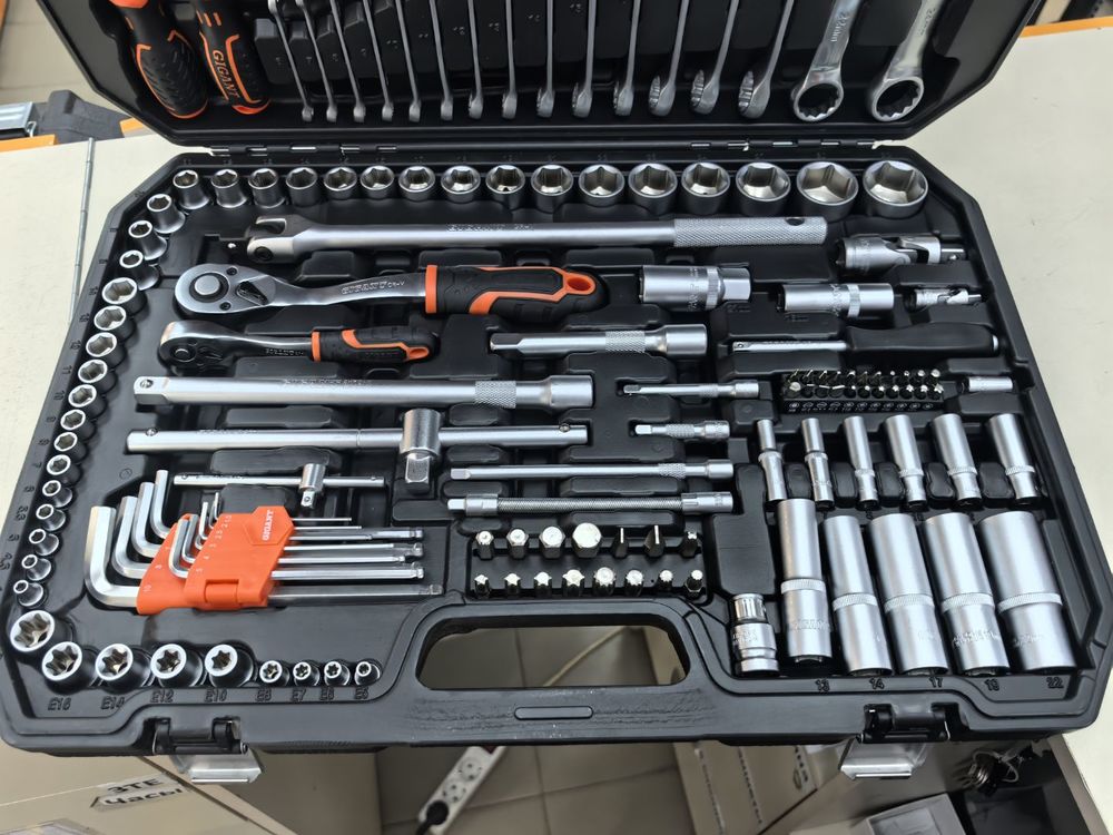 Набор инструментов Gigant 143 PCS
