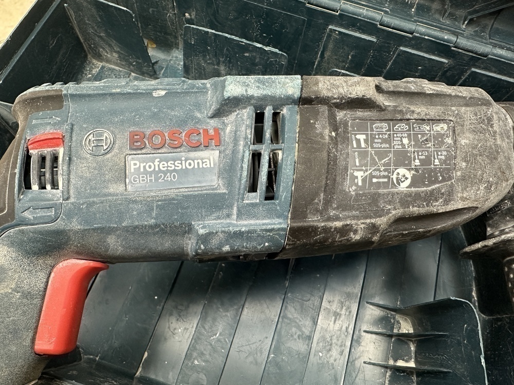 Перфоратор Bosch GBH 240