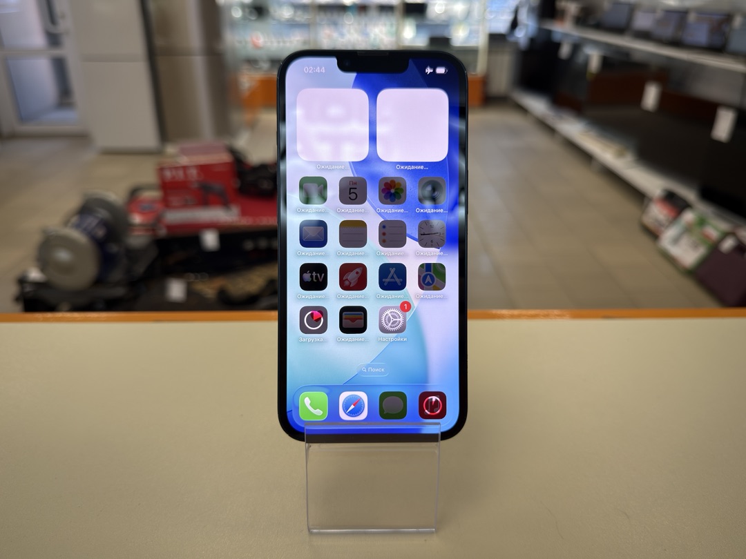 Смартфон Apple iPhone 13 256Gb