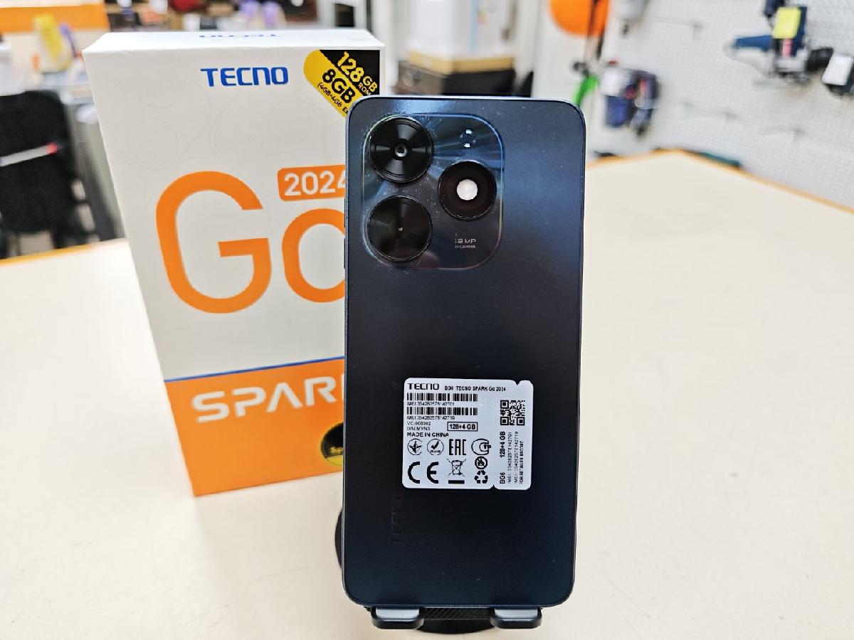 Смартфон Tecno Spark Go 2024 4/128