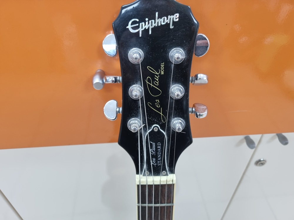 Электрогитара Epiphone Les Paul Standard