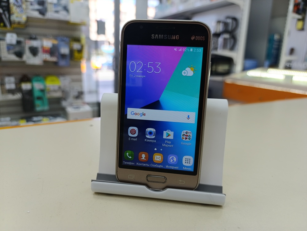 Смартфон Samsung J106F/DS