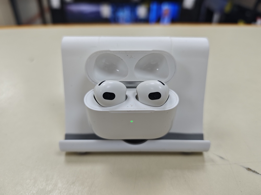 Наушники беспроводные Apple AirPods 3 Lightning