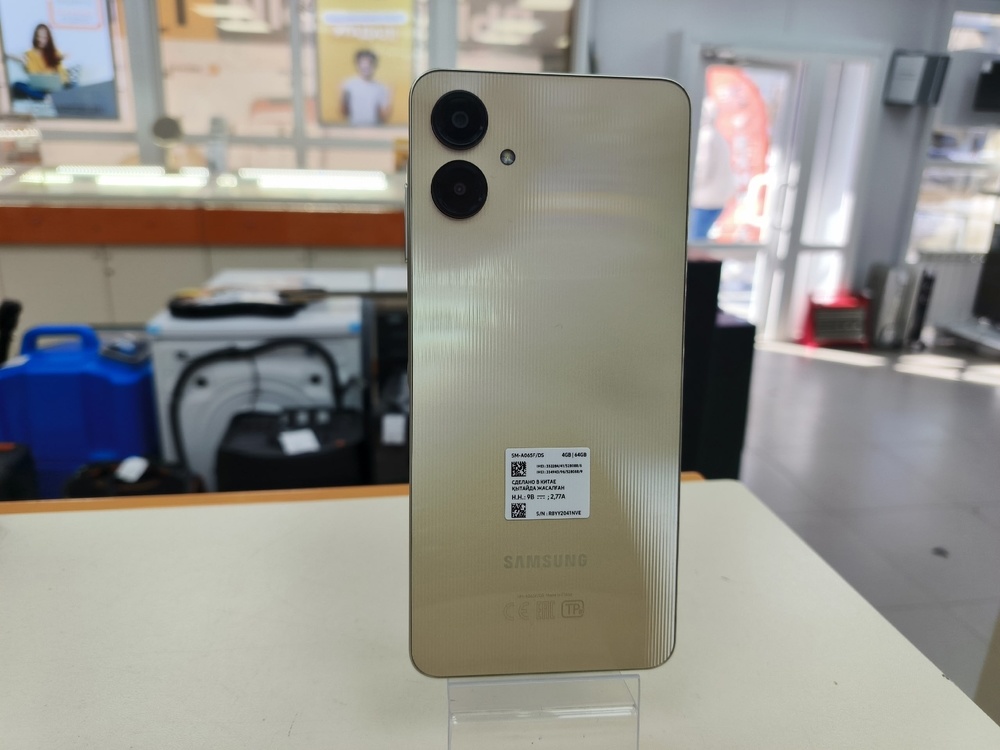 Смартфон Samsung Galaxy A06 4/64