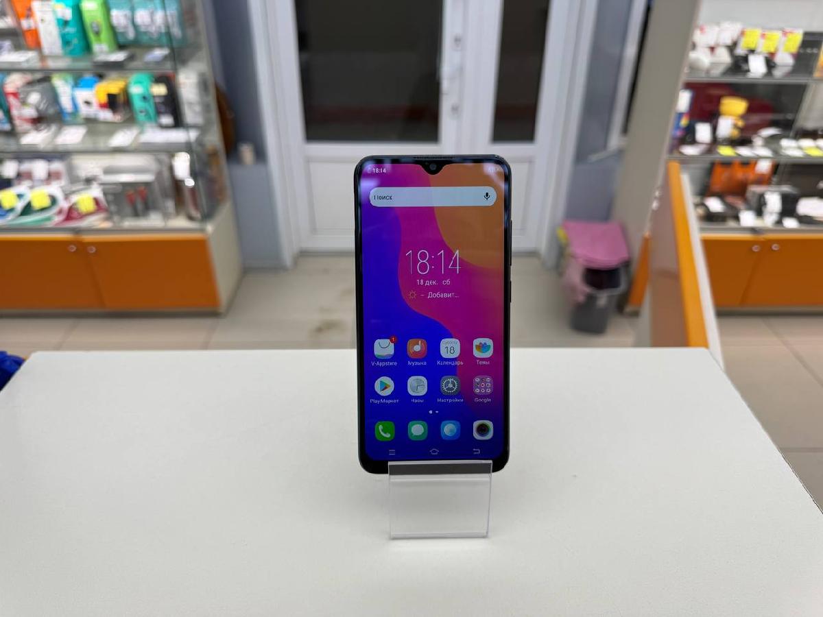 Смартфон Vivo 1820