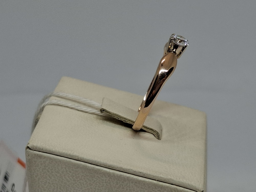 КОЛКМ585 КОЛЬЦО С КАМНЕМ (Au 585)