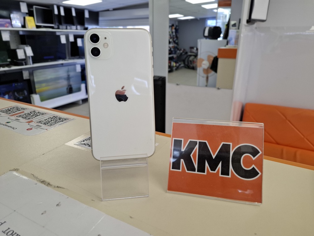 Смартфон Apple iPhone 11 64Gb