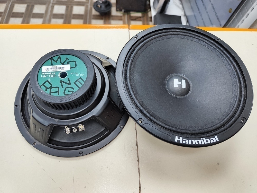 Автоакустика передняя Hannibal HM-8E