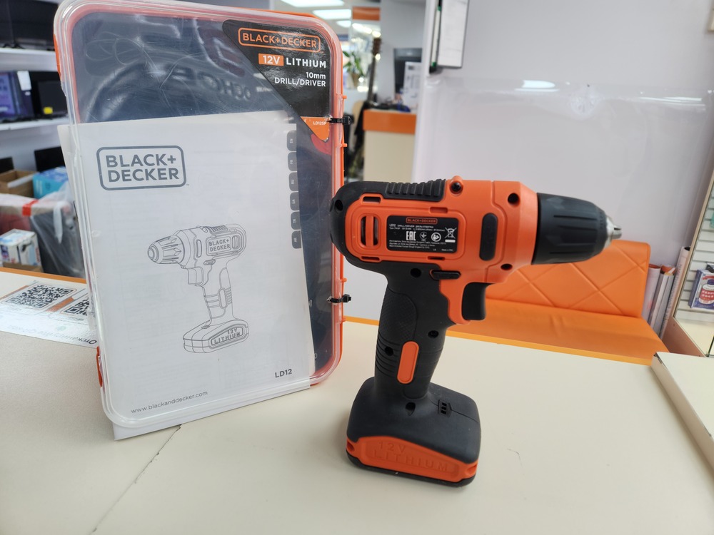 Шуруповерт Black & Decker LD12