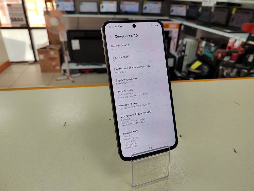 Смартфон Samsung Galaxy S24 FE 8/256