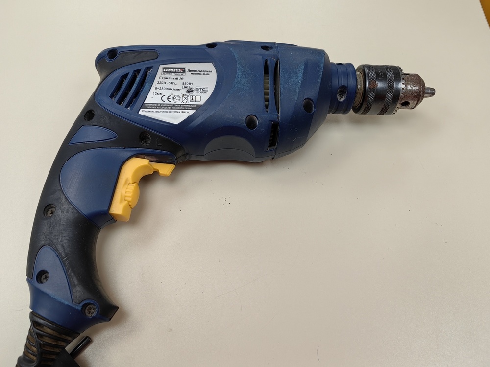 Дрель-ударная Omax 4406.